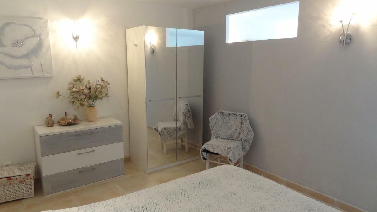 Appartement Les Chèvrefeuilles à Manosque Extérieur photo